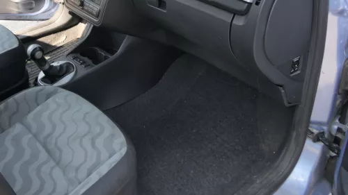 Roomster 5J Teppich innen Innenraumteppich Boden Innenteppich