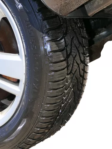 1x VW Golf 6 A3 8P 205/55 R16 94V XL Allwetterreifen ca. 6-7 mm - nur Reifen   3 (184274)