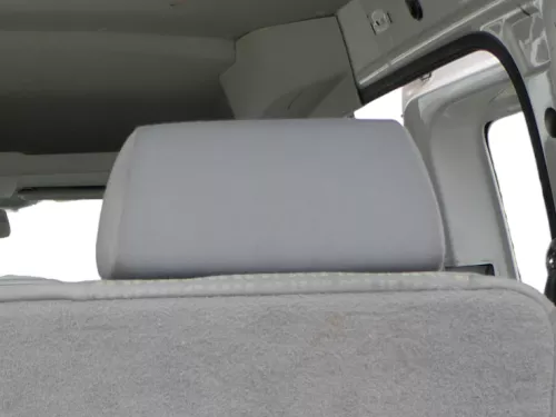 1x VW Caddy 2K Kopfstütze hinten in der Mitte grau (110850)