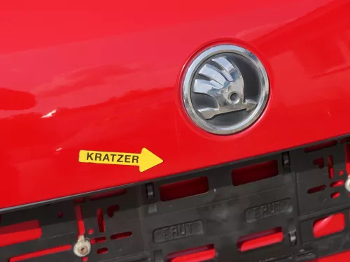 Skoda Fabia 5J Limousine Schrägheck Heckklappe hinten mit Scheibe rot LF3K (186443)