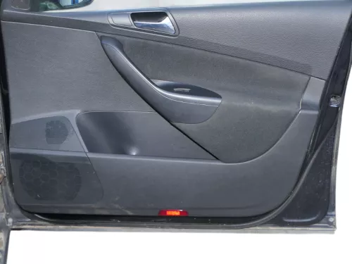 1x VW Passat 3C Variant Türverkleidung Verkleidung Tür vorne rechts schwarz