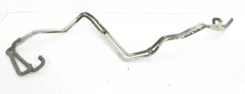 VW T4 Leitung Kühlwasser Kühlflüssigkeit unterm Auto nach hinten 701819885C