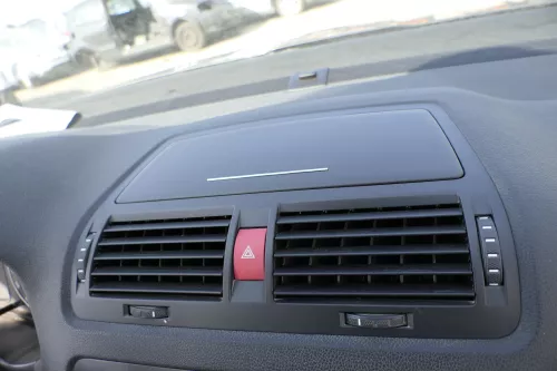 Skoda Octavia 1Z Mittelkonsole Verkleidung Lüftungsdüse Klappe Abdeckung mitte