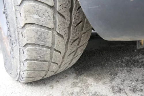 VW Golf 6 Caddy 2K 195/65 R15 91T Winterreifen M+S Felgen Reifen M&S ca. 6-9mm (140015)