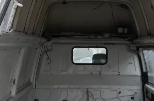 VW T4 hinten Fenster Scheibe Schiebefenster aus Trennwand klein ca. 25x50cm (146617)