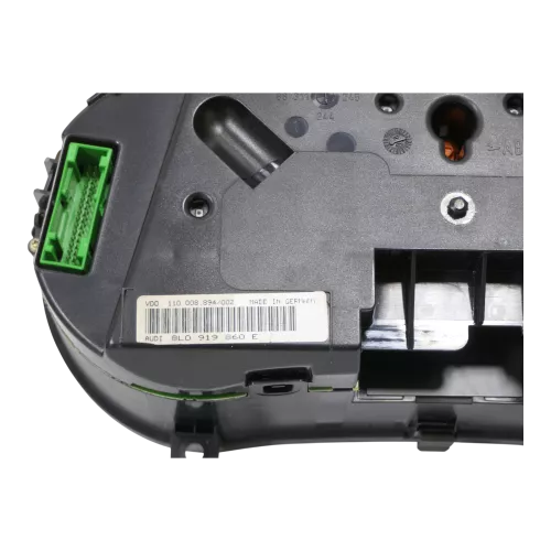 Audi A3 8L Tacho Tachometer Kombiinstrument 225.000km 8L0919860E Benziner 1,6 (149908)