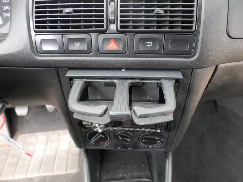 VW Golf 4 Bora Becherhalter Getränkehalter Dosenhalter Halter Getränke Dosen