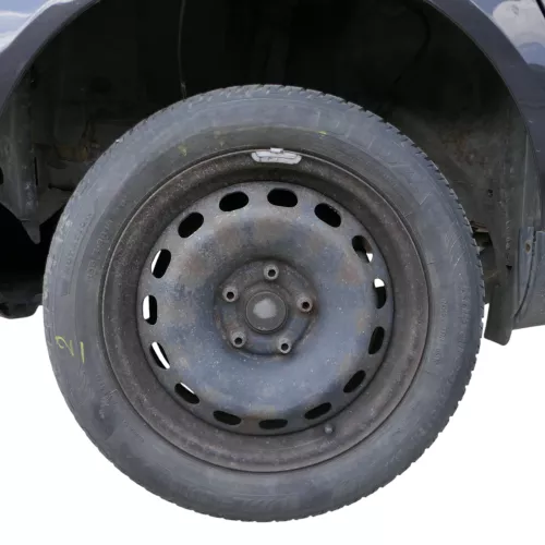 4x VW Passat 3C Golf Reifen Winterrreifen M&S 205/55 R16 91H Felgen ca.5mm (186790)