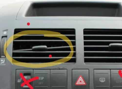 VW Polo 9N Mittelkonsole Verkleidung um Radio schwarz 6Q0858069AD /T (186802)