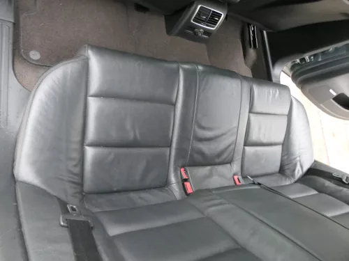 Aud A6 4F C6 Sitz Rückbank Rücksitzbank hinten 3-Punkt-Gurt schwarz Leder Milano (187036)