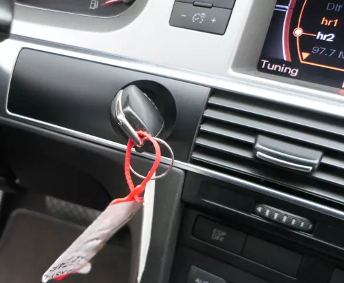 Audi A6 4F Zündschloß mit 1x Schlüssel Schloß Zündung + Türschloß links