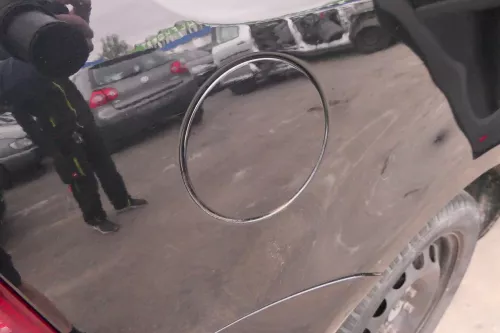 VW Touran 1T Tankdeckel Klappe Tankklappe Deckel Tank schwarz LC9X