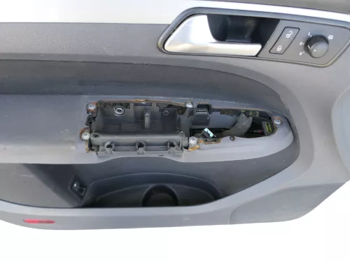 VW Touran 1x Türverkleidung Verkleidung Tür vorne links - anthrazit / schwarz (187199)