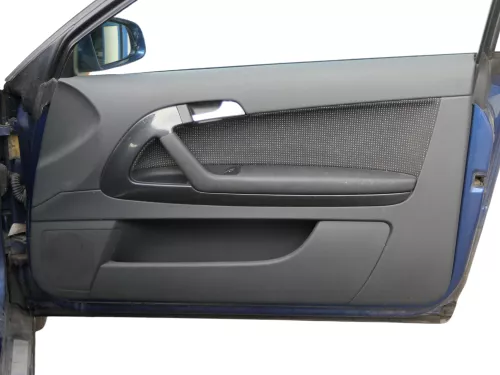 1x Audi A3 8P Türverkleidung Verkleidung Tür vorne rechts schwarz 2/3-Türer