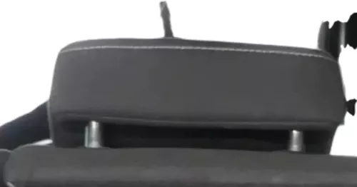 1x VW Passat 3C B7 Kopfstütze Sitz Sitze hinten in Mitte mittig  schwarz (200876)